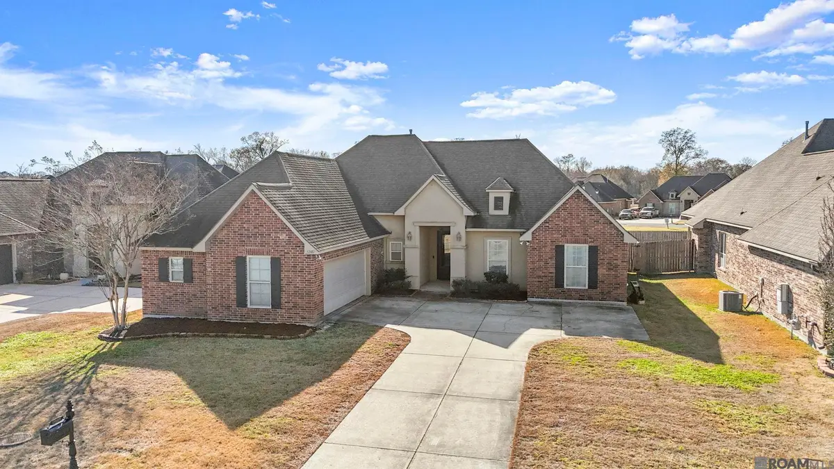 13187 Crownridge Dr, Gonzales, LA 70737 - Image #1