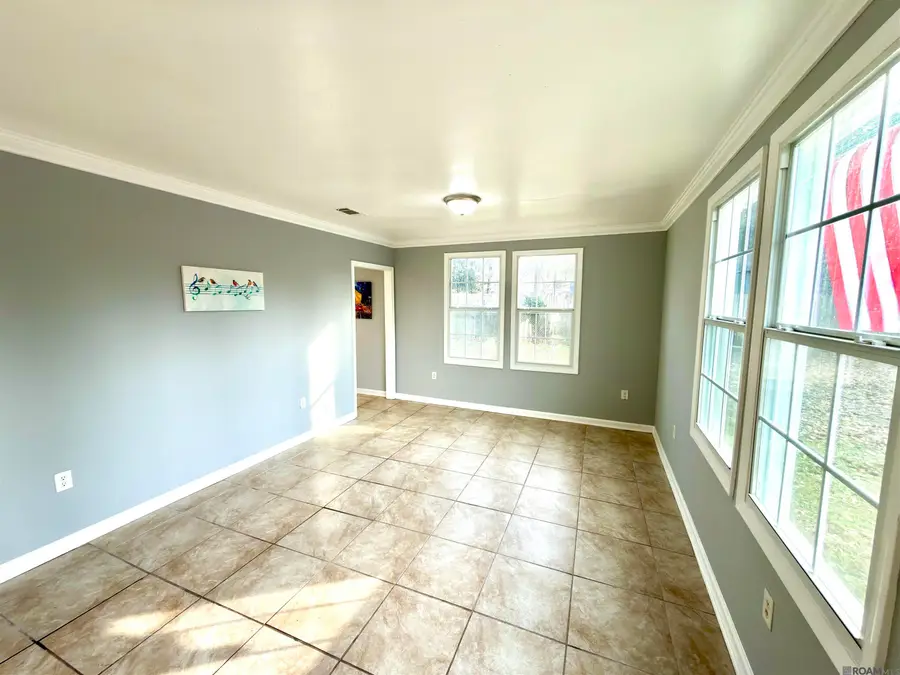 5238 Dickens Dr, Baton Rouge, LA 70812 - #2
