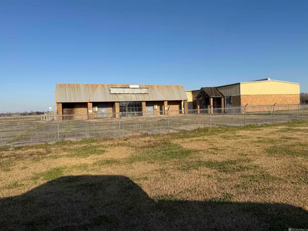 814 Hospital Rd, New Roads, LA 70760