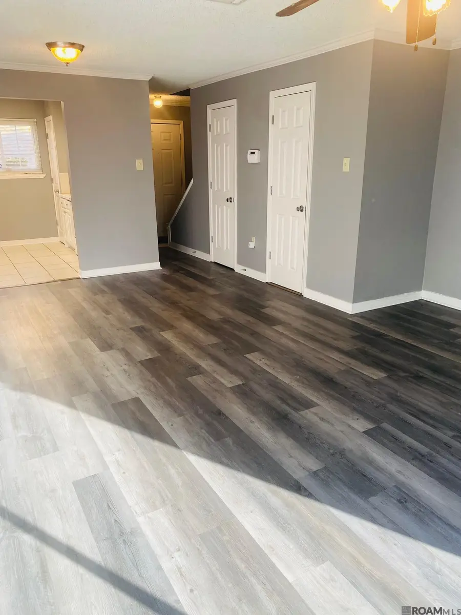 913 W Rothland St #6-D, Gonzales, LA 70737 - #3