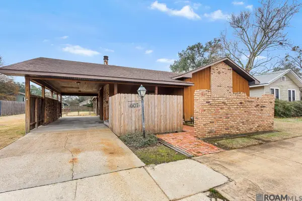 607 Court St, Port Allen, LA 70767