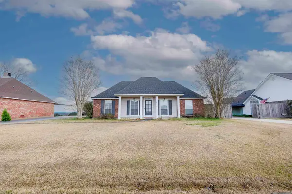 24610 Rolling Meadow, Denham Springs, LA 70726