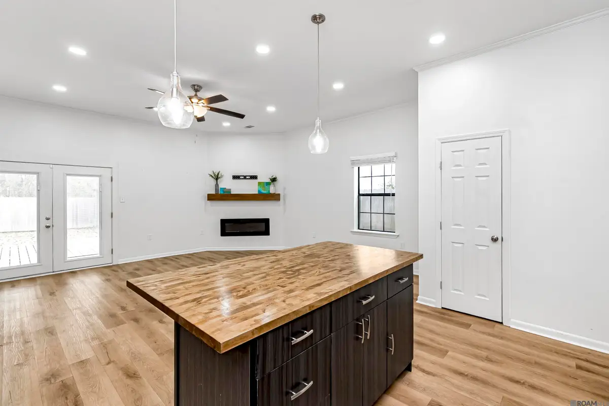 902 S Audubon Place Ave, Gonzales, LA 70737 - Image #1