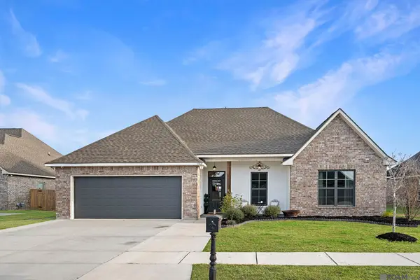 4908 Trial Dr, Addis, LA 70710