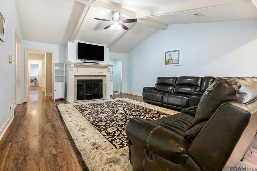 9181 Cedar Springs Ave, Denham Springs, LA 70726 - #2