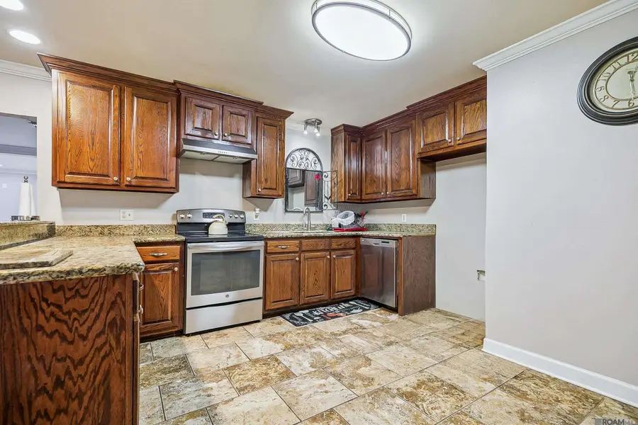 12725 Delores Dr, Baton Rouge, LA 70814 - #2
