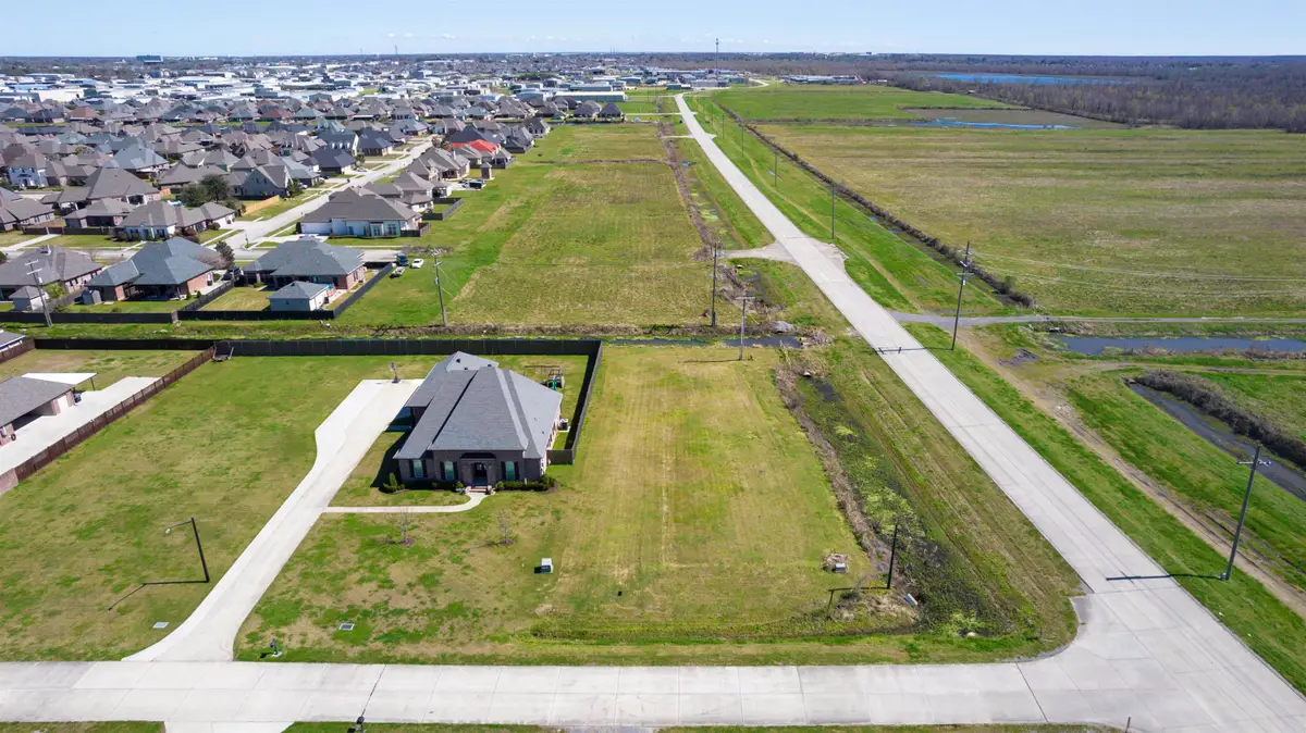 151 Nottingham Trail, Houma, LA 70360 - #1