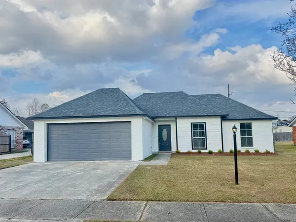 9919 Glerma Dr, Baton Rouge, LA 70810