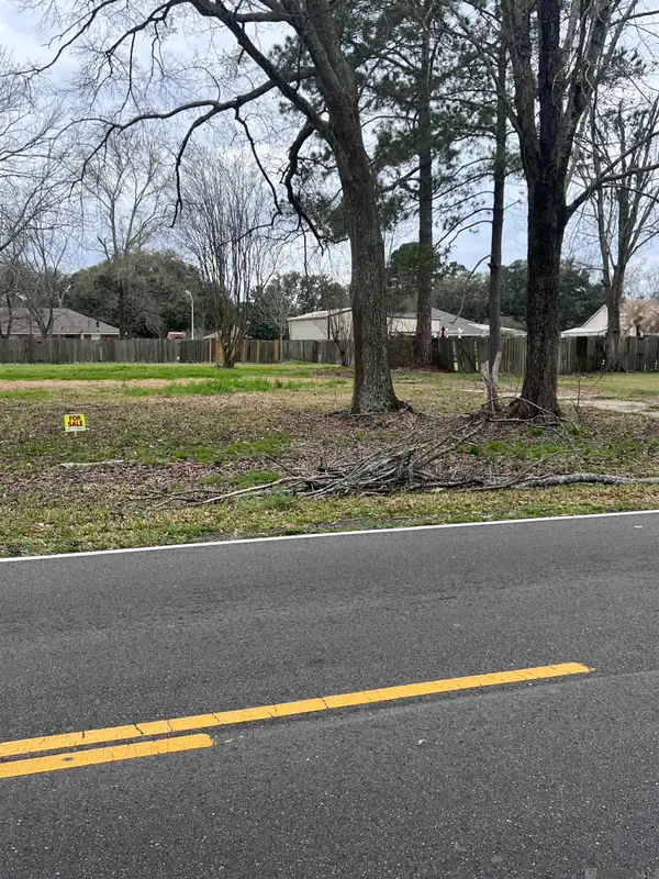 1554 Rollins Rd, Zachary, LA 70791