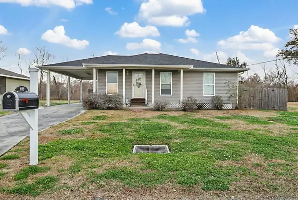 254 Bayou Vista Drive, Thibodaux, LA 70301