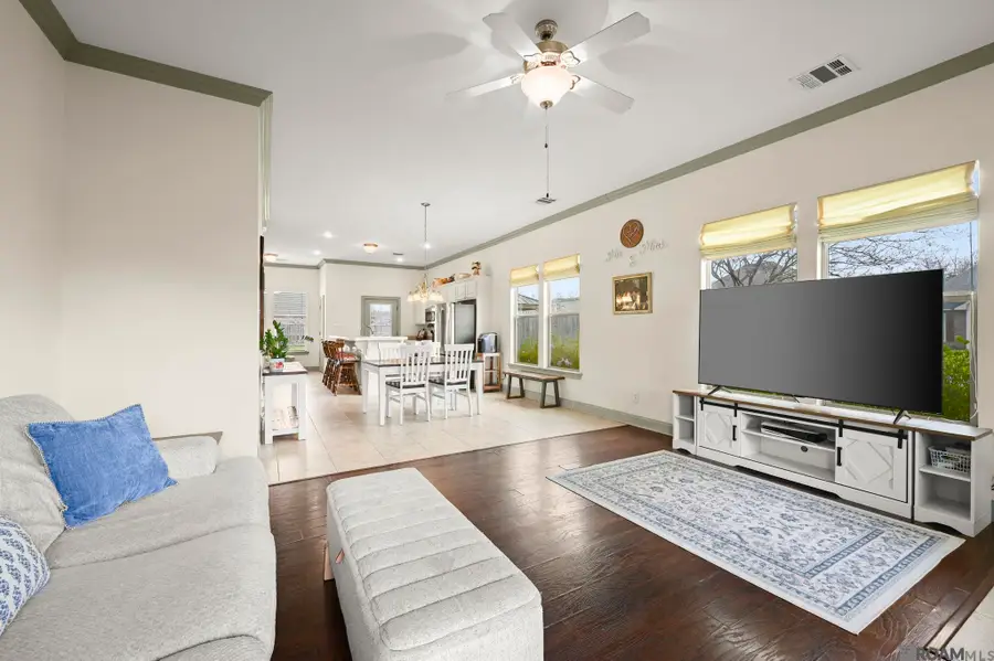 2715 Boudreaux Ave, Zachary, LA 70791 - #3