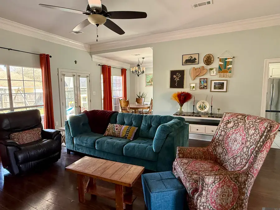 18345 Lake Myrtle Dr, Baton Rouge, LA 70817 - #2