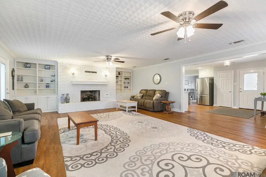 1316 Kline St, Denham Springs, LA 70726 - #2