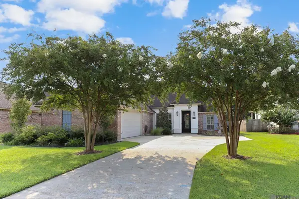 8135 Lavender Dr, Baton Rouge, LA 70818