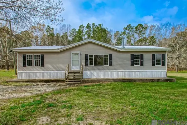 18307 Robert Denham Rd, Prairieville, LA 70769
