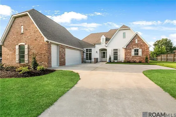 35352 Oak Haven Ave, Geismar, LA 70734