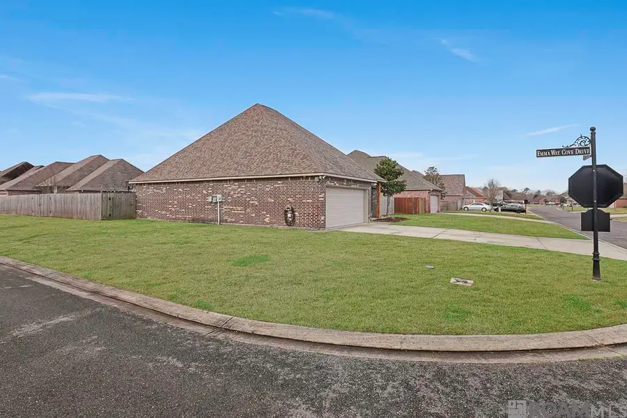 41131 Lakeway Cove Ave, Gonzales, LA 70737 - #2