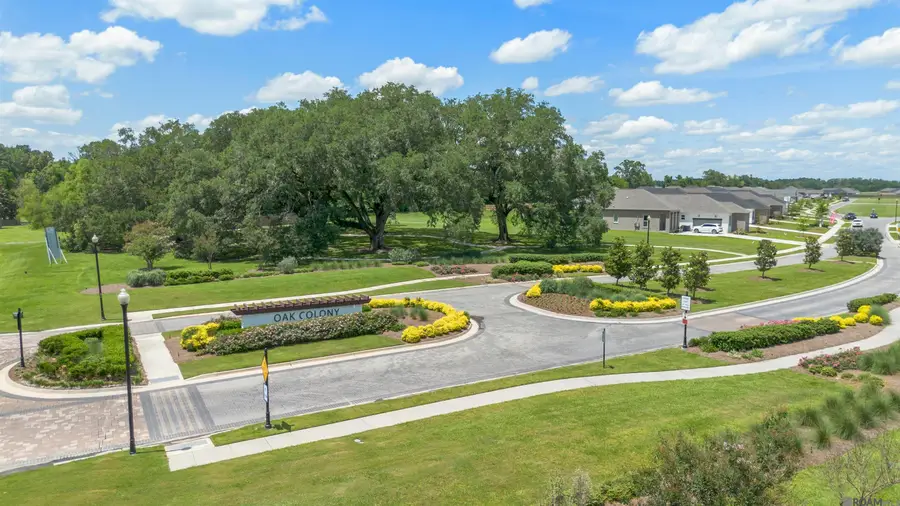 10115 Oak Colony Dr, Baton Rouge, LA 70817 - #2