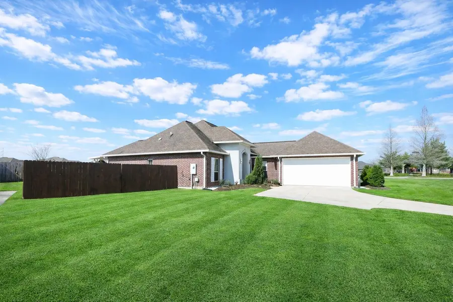 156 Lake Howard Avenue, Thibodaux, LA 70301 - #2
