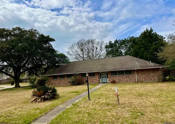 1331 S Redondo Dr, Baton Rouge, LA 70815