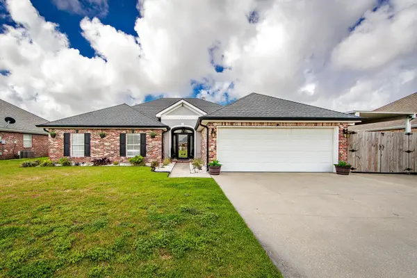 1025 Rebecca Dr, Houma, LA 70360