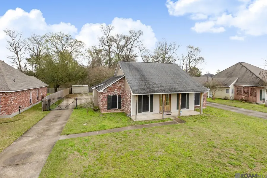 12010 Spring Meadow Dr, Baton Rouge, LA 70818 - #2