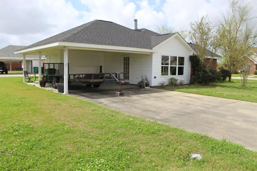 301 Aspen Dr, Raceland, LA 70394 - #2
