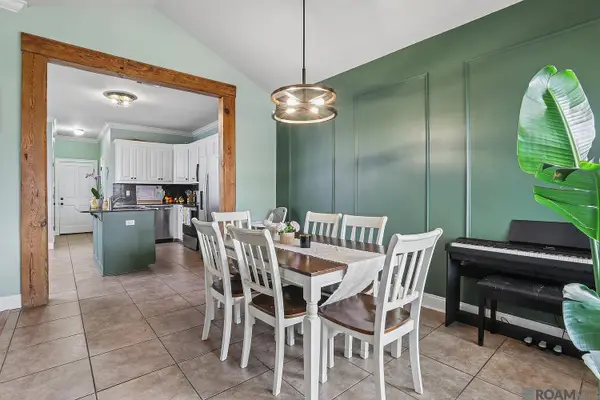 2688 Old Towne Rd, Zachary, LA 70791