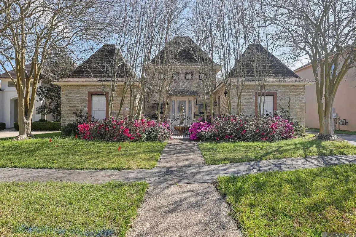 10133 Old World Dr, Baton Rouge, LA 70817 - #1