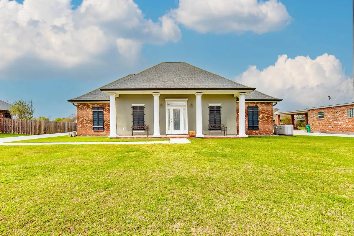308 Meadow View Court, Thibodaux, LA 70301 - #1