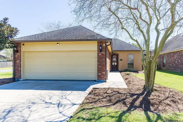 3101 Nicholson Lake Dr, Baton Rouge, LA 70810