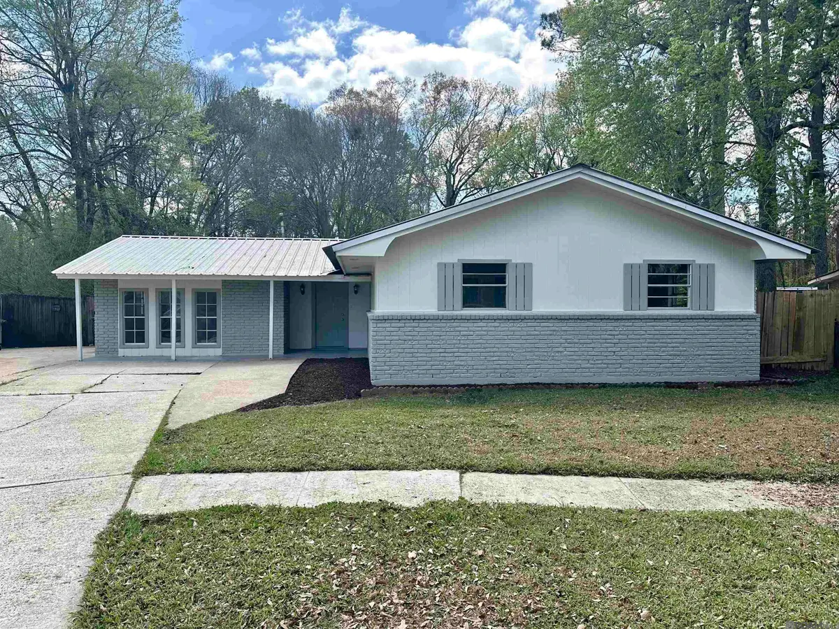 13678 E Jolissaint Dr, Village Saint George, LA 70810 - #1