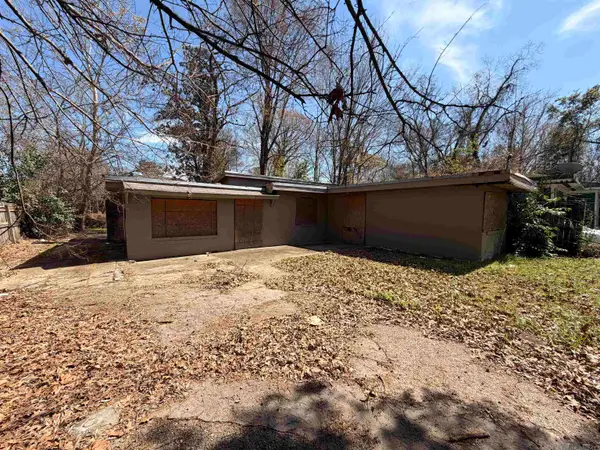 3250 Elm Dr, Baton Rouge, LA 70805