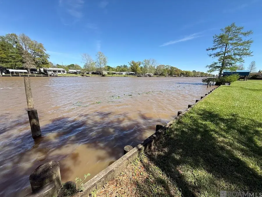 13224 Bayou Terrace Dr, Saint Amant, LA 70774 - #2
