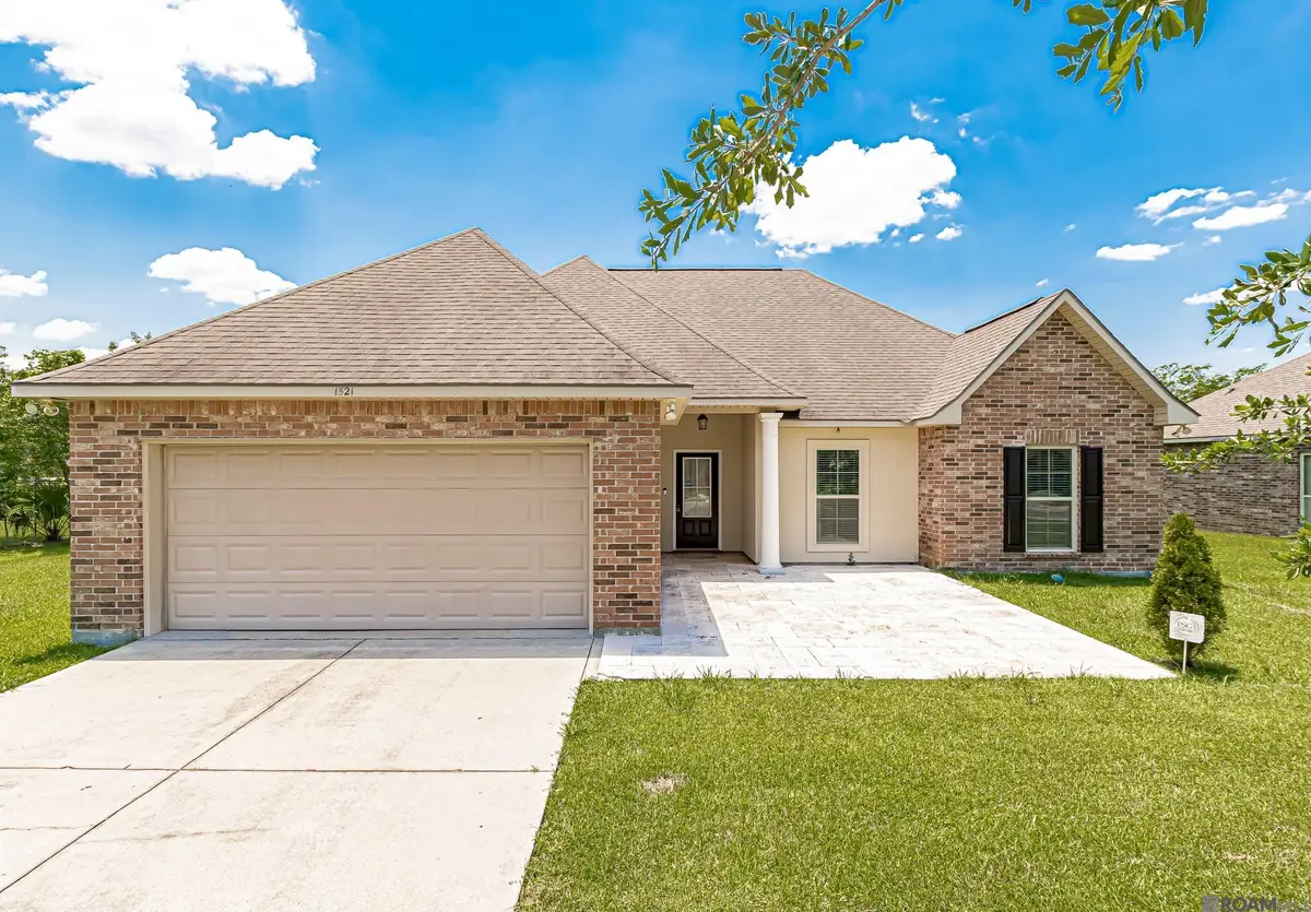 1521 S Sanctuary Ave, Gonzales, LA 70737 - #1
