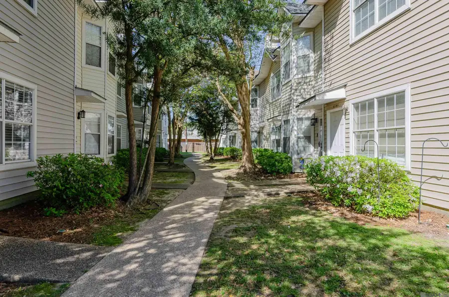 4132 Jefferson Woods Dr, Baton Rouge, LA 70809 - #3