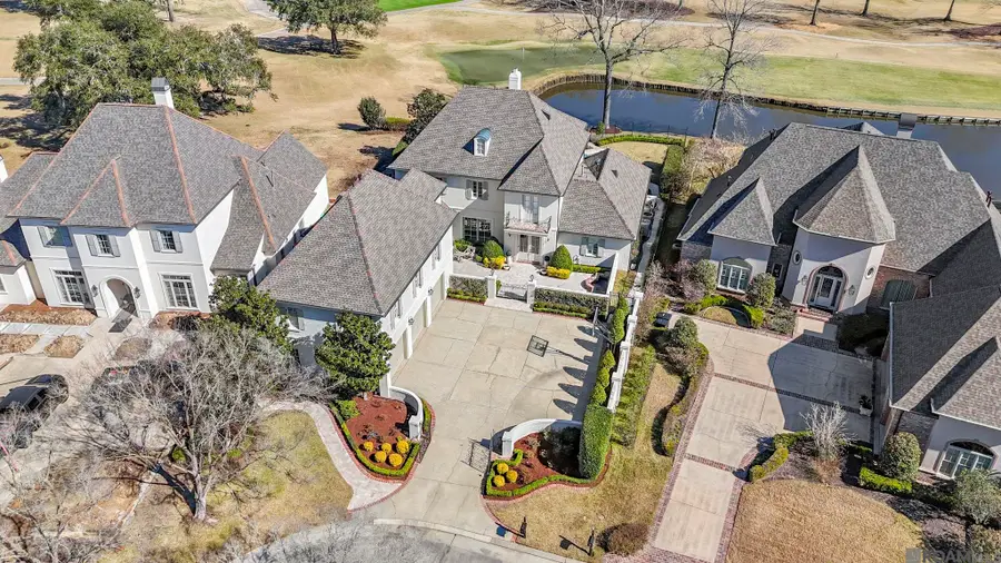 19011 E Pinnacle Cir, Baton Rouge, LA 70810 - #2