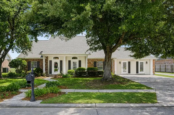 300 Cheyenne Dr, Houma, LA 70360