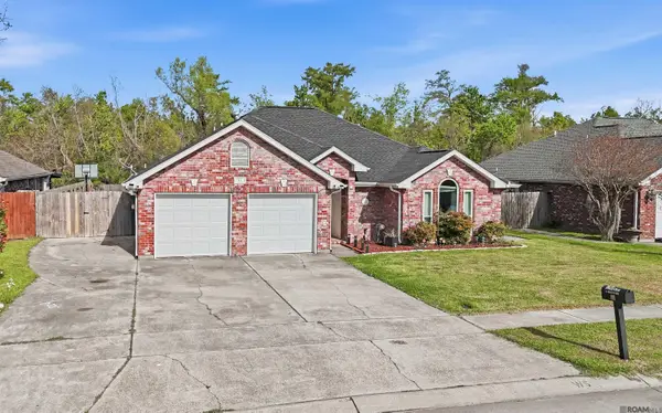 54 Ridgewood Dr, Laplace, LA 70068