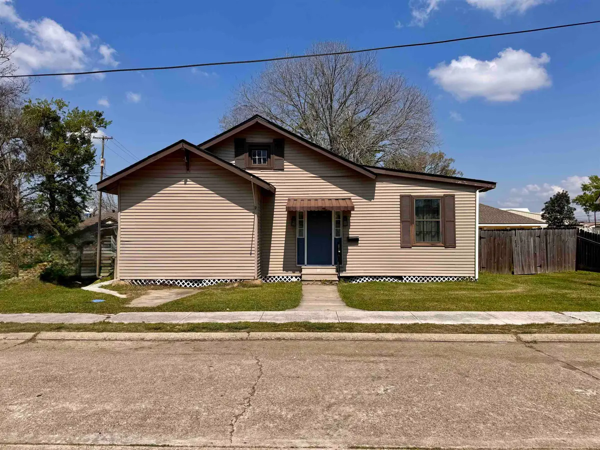 588 Pacific St, Berwick, LA 70342 - #1