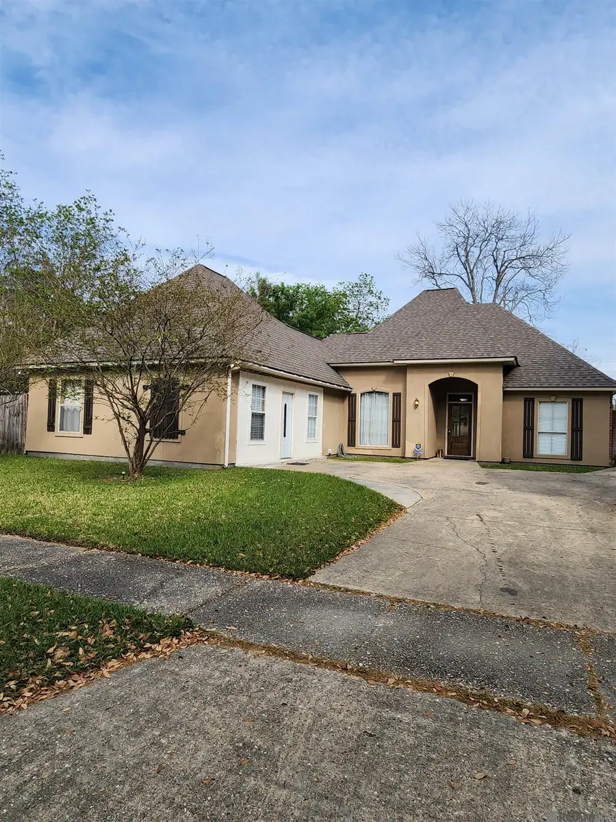 10460 Birchwood Dr, Baton Rouge, LA 70807 - #2