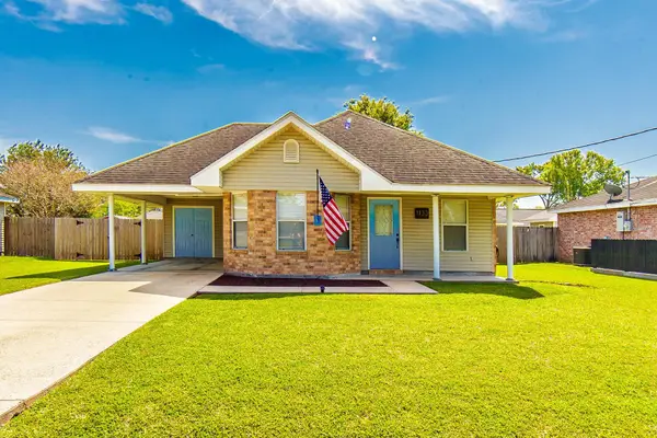 1133 W Camilla Dr, Thibodaux, LA 70301