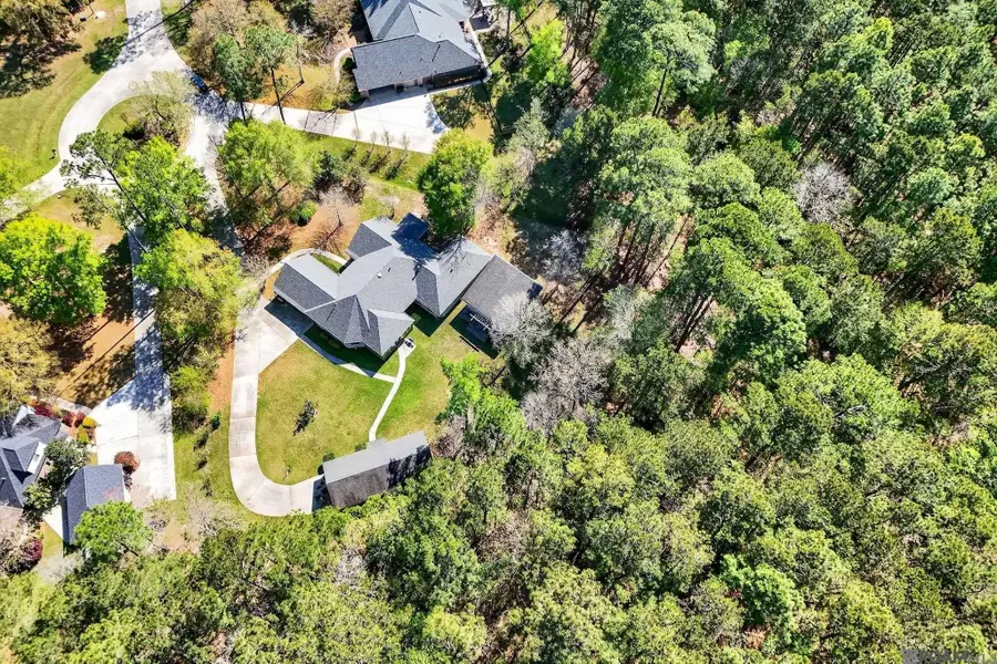 135 Amelia Ln, Covington, LA 70433 - #2