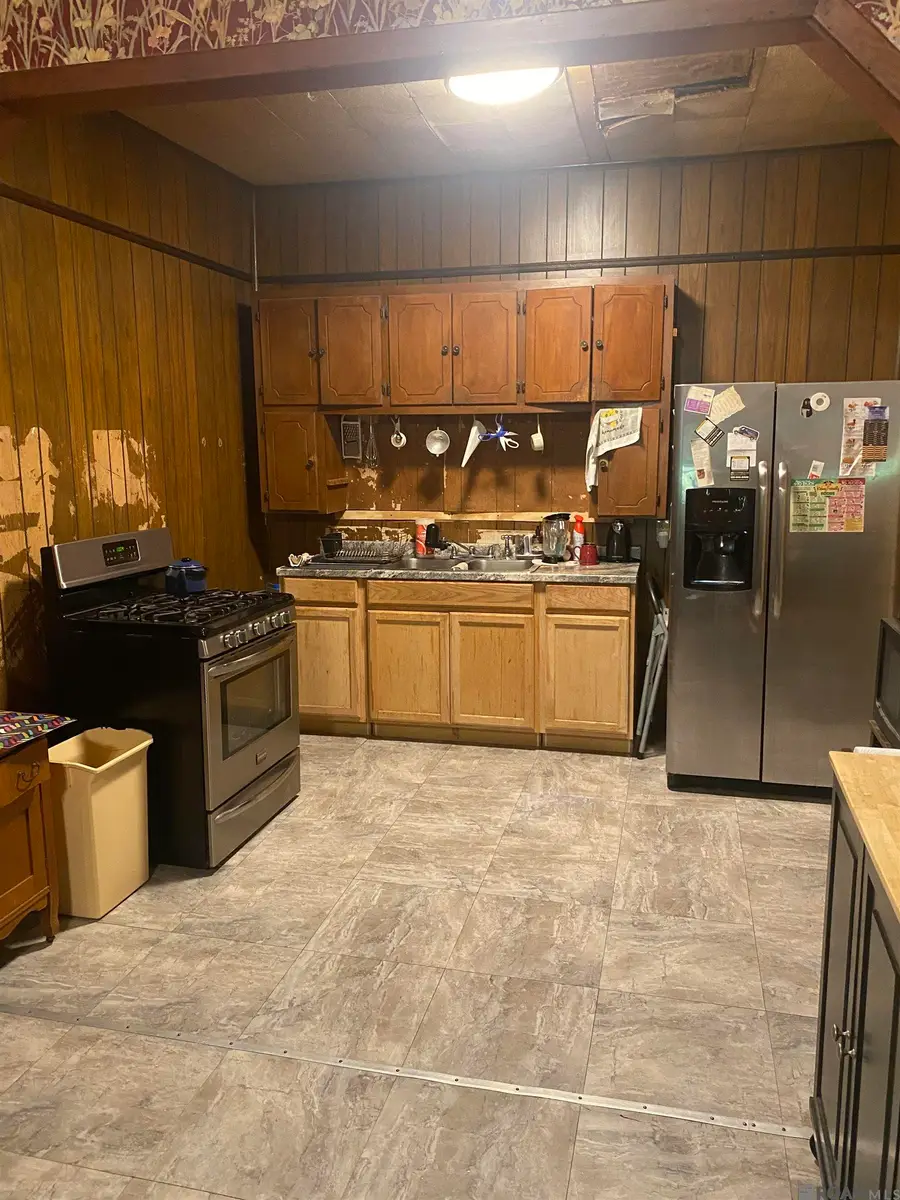 515 W Main St, Gonzales, LA 70737 - #3