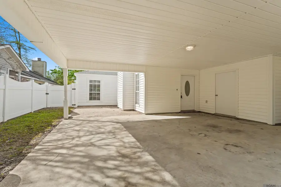 5255 Cumberland Cove Dr, Baton Rouge, LA 70817 - #2