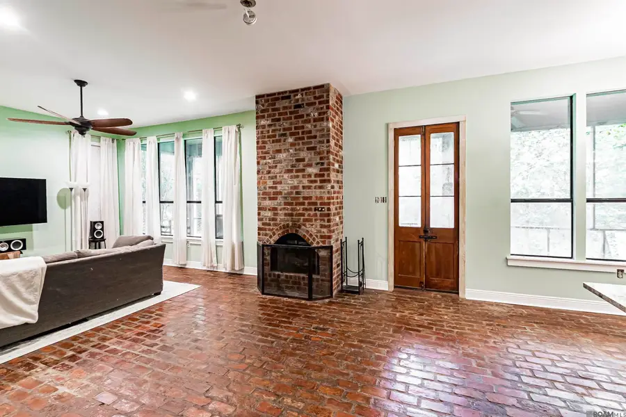 25247 Shane Ct, Jackson, LA 70748 - #2