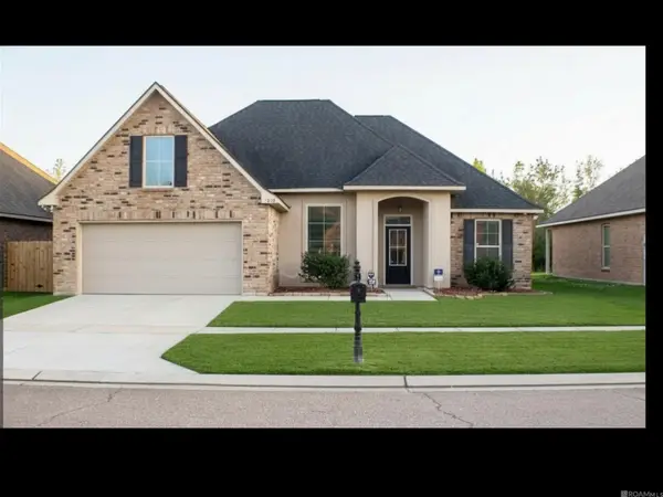 1322 Pine Bluff Ave, Zachary, LA 70791