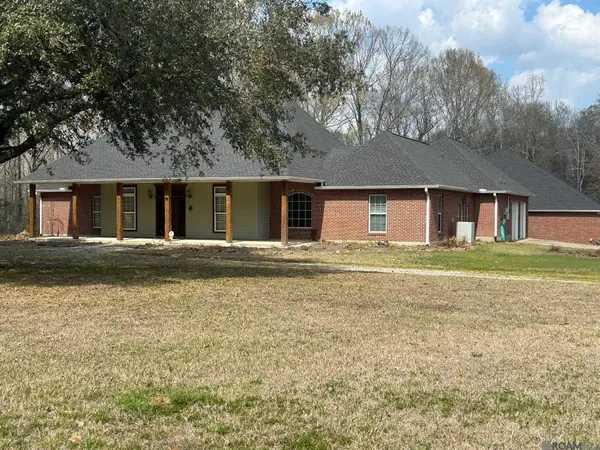 2907 La Hwy 966, St Francisville, LA 70775