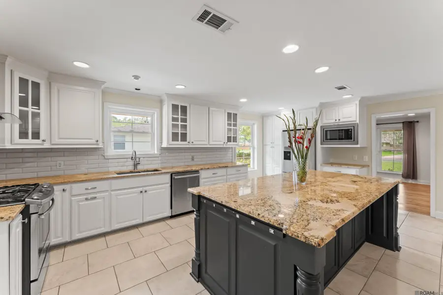 5920 Forsythia Ave, Baton Rouge, LA 70808 - #3