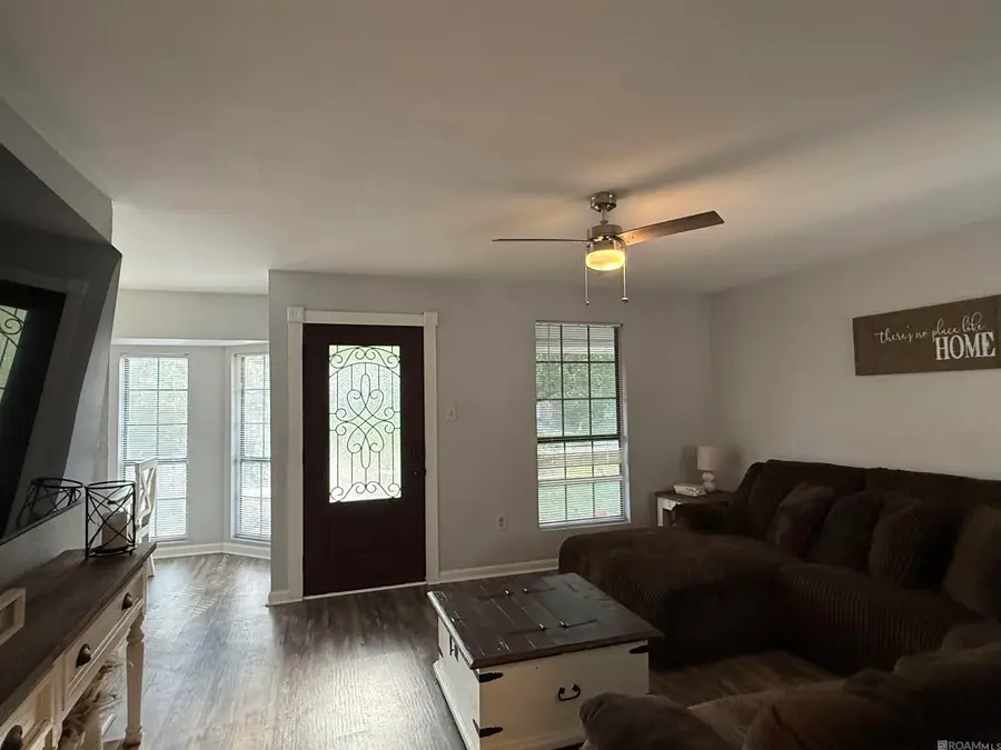 3854 N Yosemite Dr, Baton Rouge, LA 70814 - #3